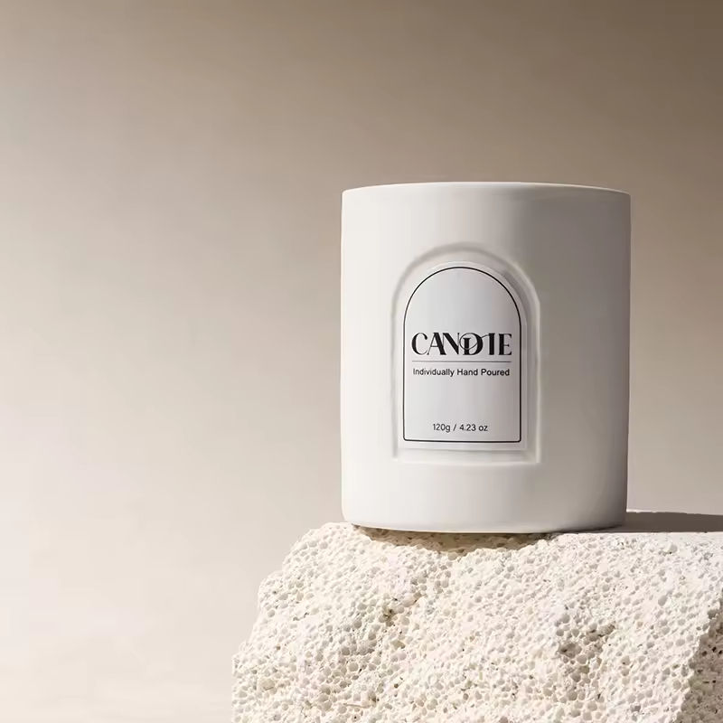 AIKUN Wholesale Customized Vanilla Fragrance Scented Candles Set Soy Candles Luxury Scented Decorative Candles for Living Room
