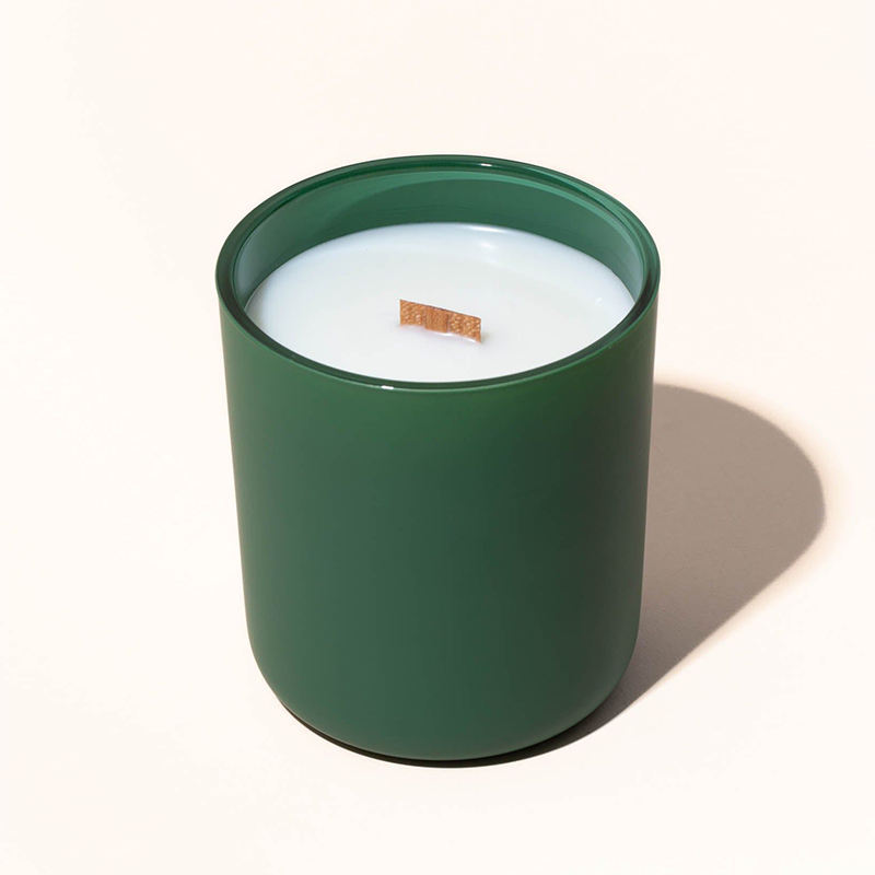 AIKUN Factory Direct Sale Natural Soy Wax Custom Label High Fragrance Candle for Bedroom Reading Office Scented Candle