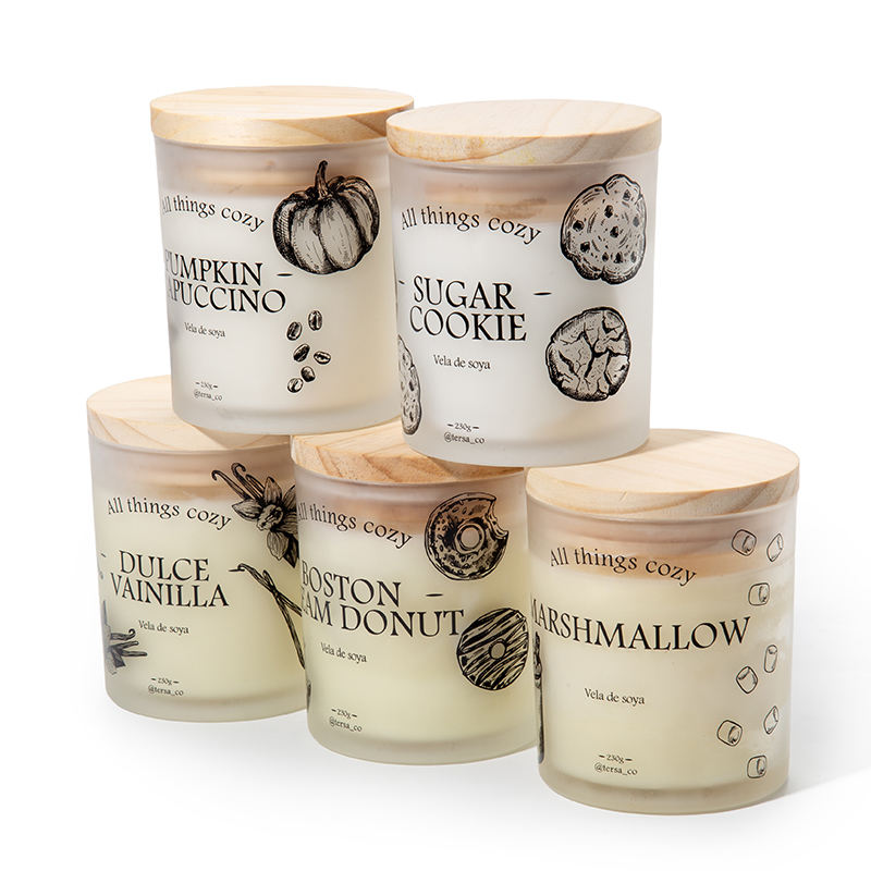 AIKUN Custom Luxury Organic Private Label Logo Scented Soy Wax Candles With Lid and Boxes Packaging